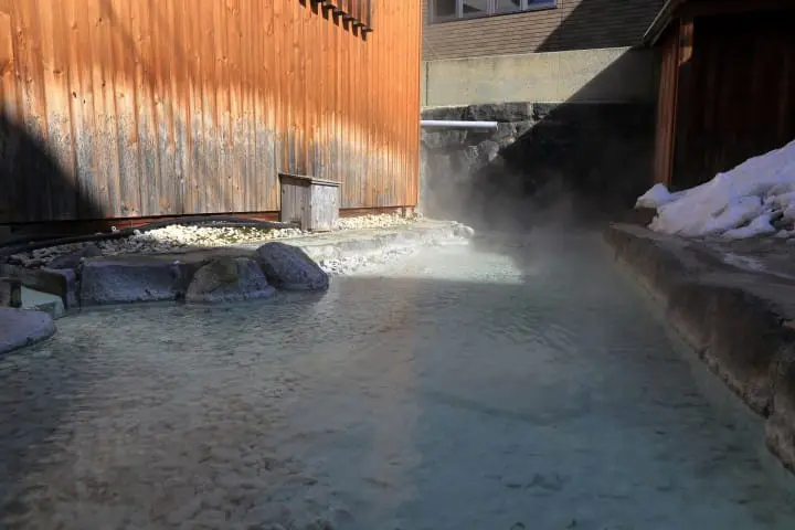 The Complete Guide to Juhyo in Zao