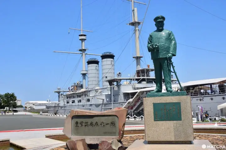 海軍大將東鄉平八郎雕像與三笠紀念艦