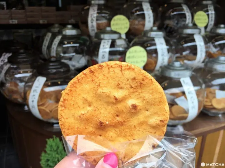 『柴又』高木屋老铺在百年老店烤团子、做和果子