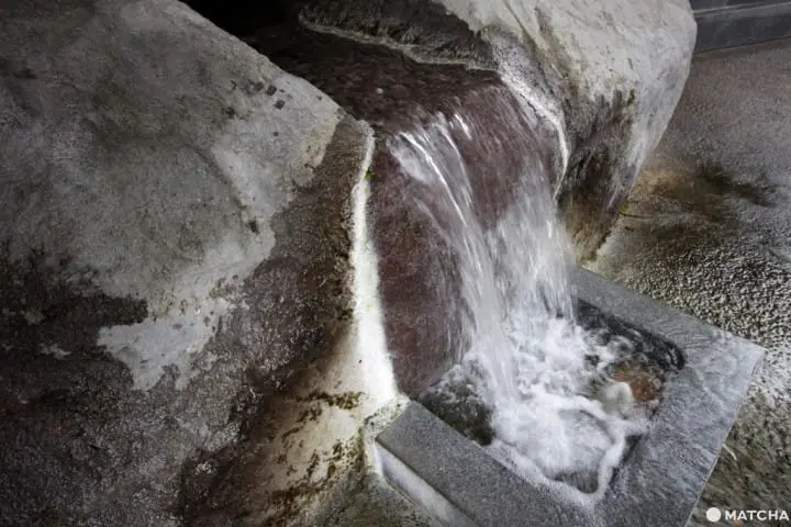 【大分县】天然涌出的碳酸气泡水，白水矿泉-气泡感水流2