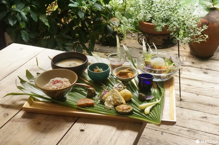 【沖繩那霸】吃全素也不用擔心!素食者的美食花園「浮島花園」