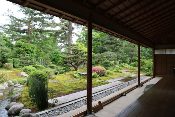 兼六園 時雨亭