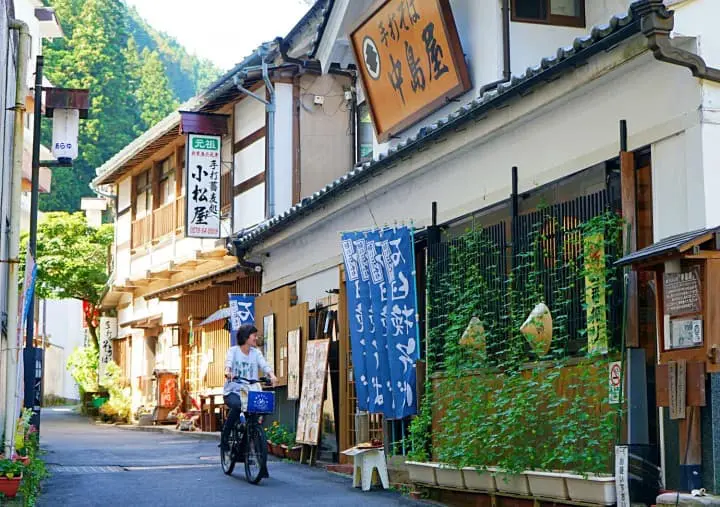 Dazzling Blue Water! Outdoor Adventure On Shima Onsen's Sparkling Lake