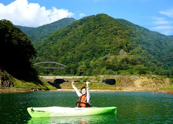 Dazzling Blue Water! Outdoor Adventure On Shima Onsen's Sparkling Lake