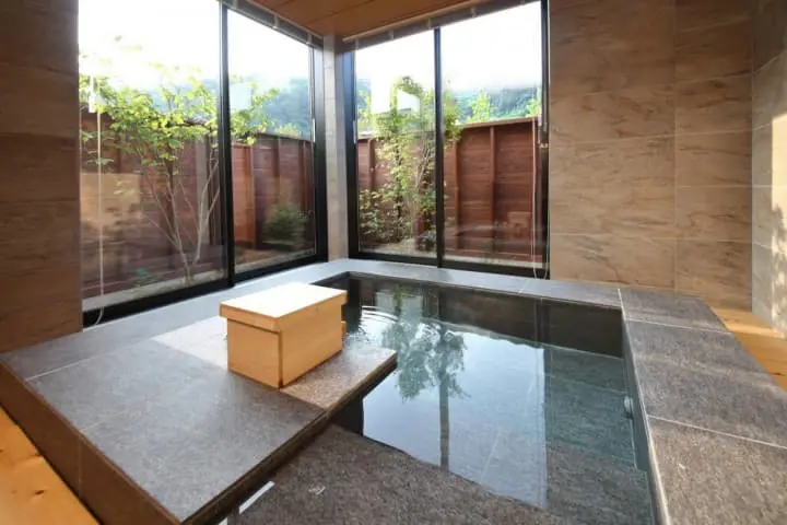 『京都』讓你難得想足不出門享受美景與美食的飯店3選