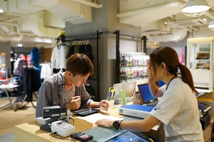 ASICS RUN TOKYO MARUNOUCHI