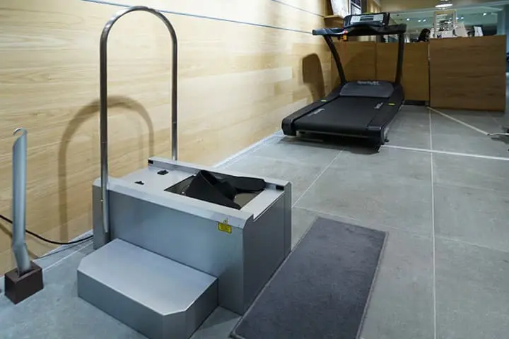 ASICS RUN TOKYO MARUNOUCHI