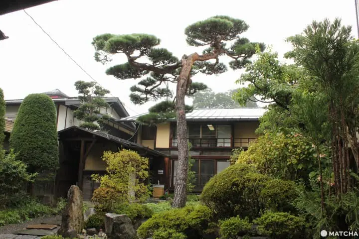 日本最古と言われる神社「諏訪大社」で日本の伝統を味わう