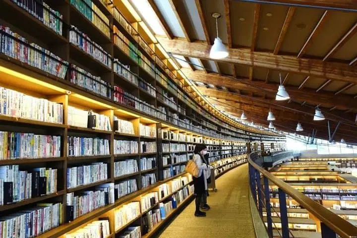 佐賀 武雄市圖書館店 星巴克