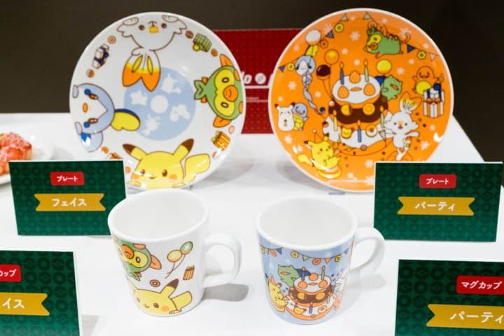 Pikachu Is back At Mister Donuts For The Christmas Time