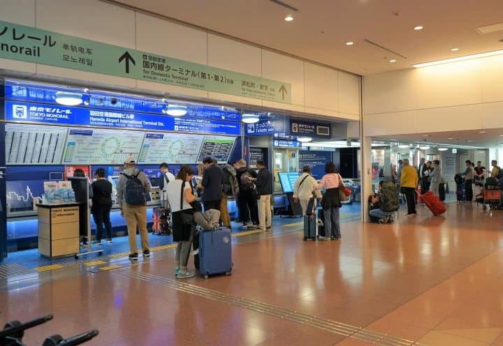 Cashless With Welcome Suica! Ride The Pokemon-Themed Tokyo Monorail