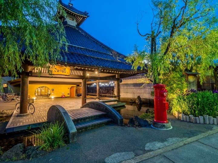 Kinosaki Onsen แช่ออนเซ็น เดินเล่นในชุดยูคาตะที่ คิโนะซากิออนเซ็น