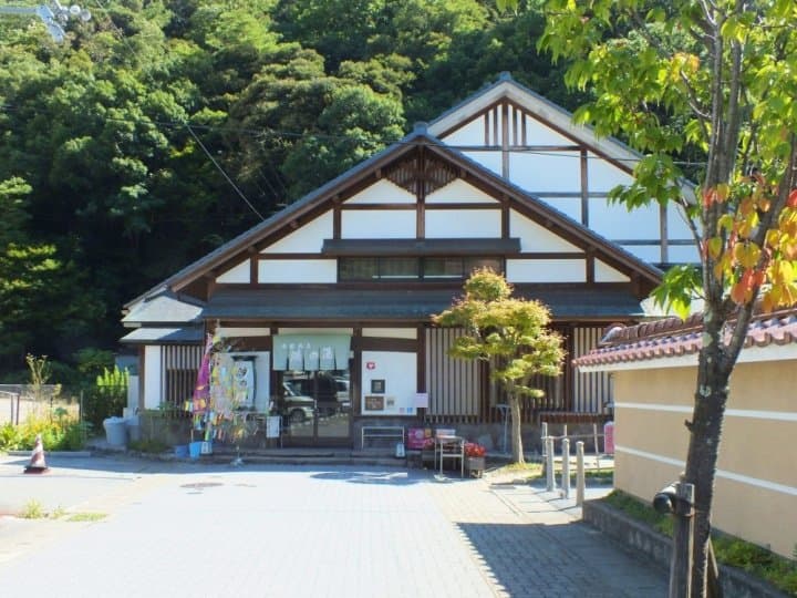 Kinosaki Onsen แช่ออนเซ็น เดินเล่นในชุดยูคาตะที่ คิโนะซากิออนเซ็น
