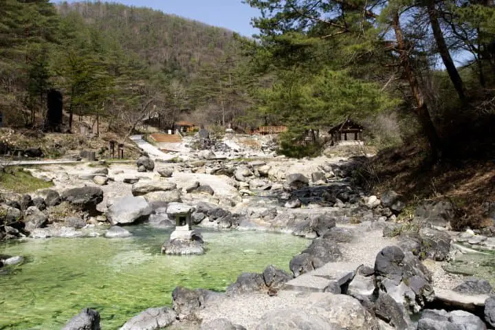 群马温泉_草津温泉_西之河原公园