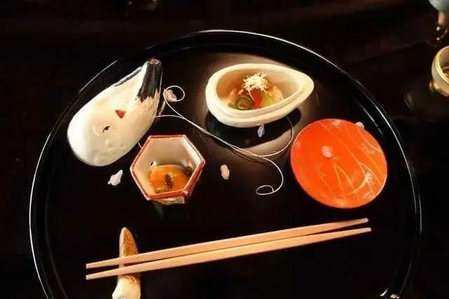 優質旅客｜不要被11道菜嚇怕到！來學學懷石料理的正確吃法