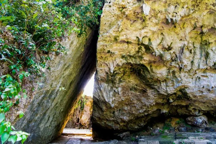 沖繩自駕遊自由行_斎場御嶽