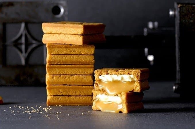 PRESS BUTTER SAND