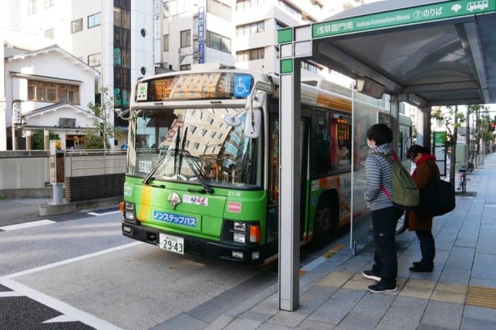 草64公車