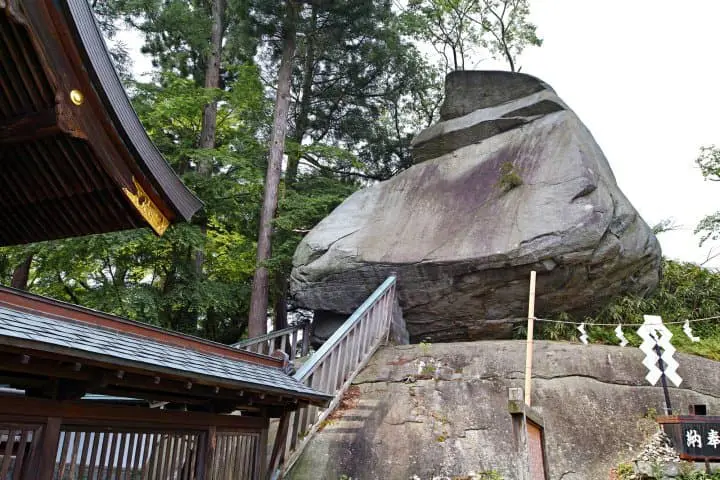 岩手盛岡自由行自駕遊_櫻山神社_烏帽子岩
