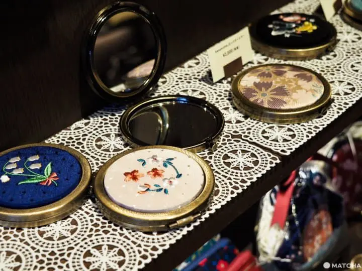 SouvenirGallery KAMAKURA鏡子