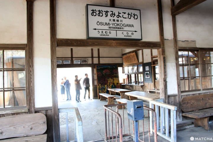 鹿兒島特色火車,沿著櫻島火山帶你走到百年車站 隼人之風