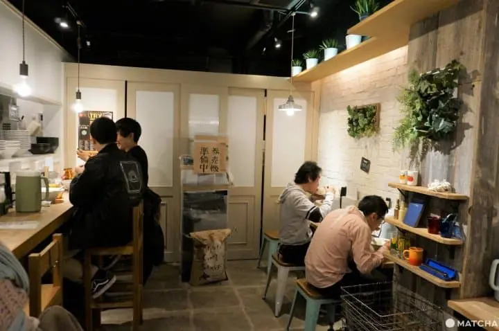 『下北澤』不吃怎麼行！東京初展店，香料拉麵點與線