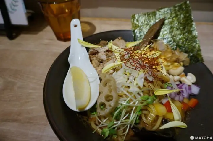 『下北澤』不吃怎麼行！東京初展店，香料拉麵點與線