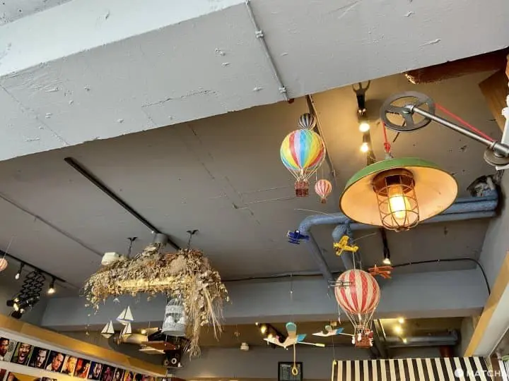 隐身平凡公寓的人气咖啡厅World Book Cafe