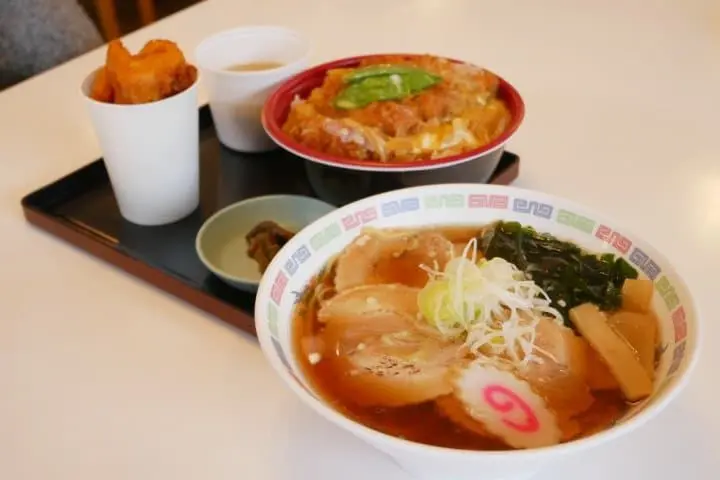 日光湯元溫泉滑雪場餐廳食堂