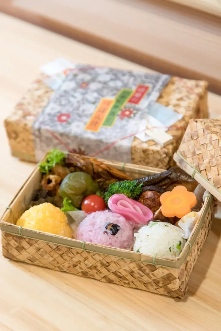 【九州】搭到捨不得下車！一次搜集「熊本」2大特色列車