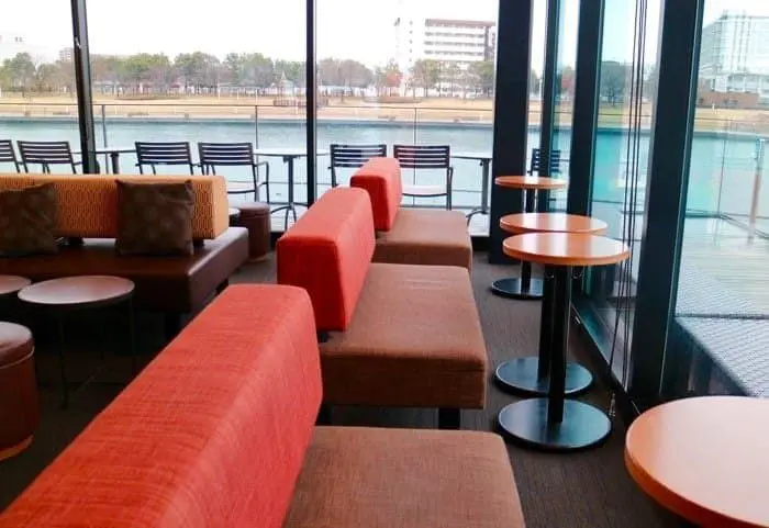 星巴克環水公園概念店 內觀