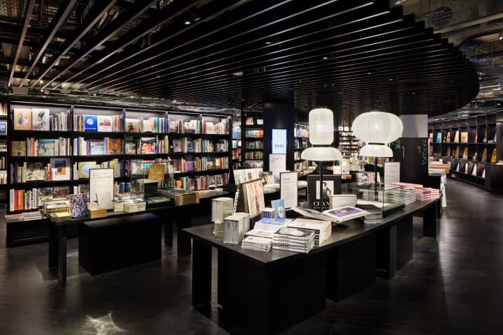 東京六本木蔦屋書店10