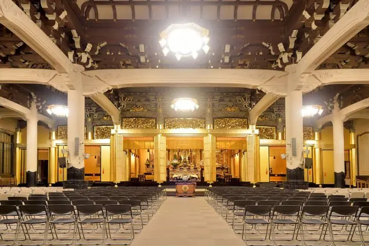 Colorful Cafe at Tsukiji Honganji's Cafe Tsumuji