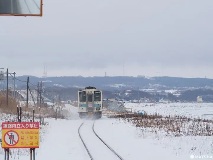 【北海道 車站】老車站的光陰迴廊，沿海而行的流冰物語號