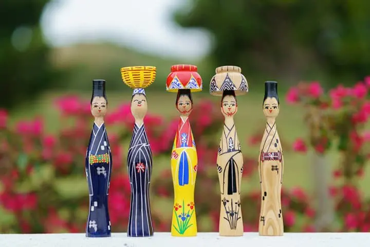 みやらびこけし