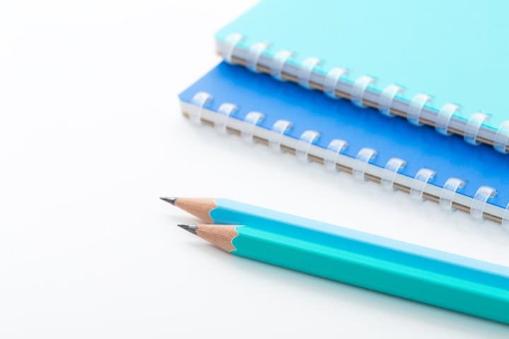 100 yen stationery