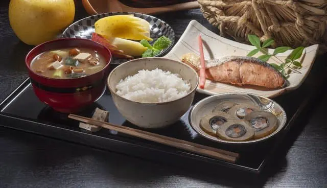 便利なキッチングッズで日本食を作ろう！