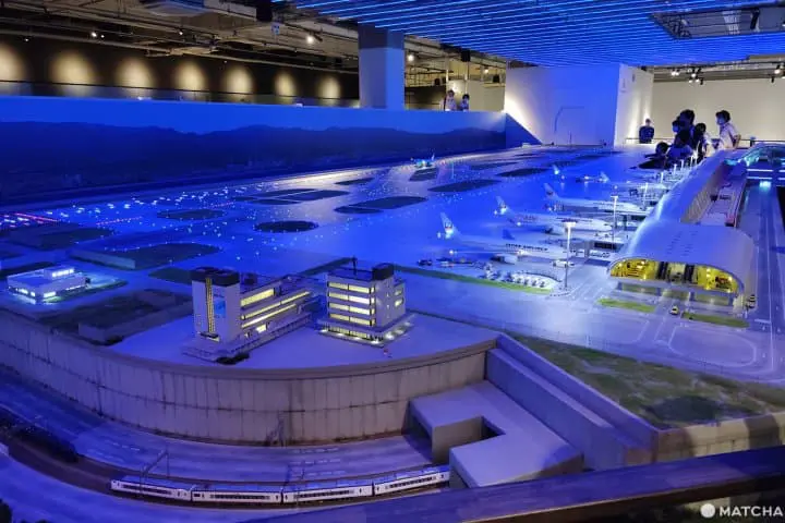 ผจญภัยในเมืองจำลองและโลกแห่งการ์ตูนที่ SMALL WORLDS TOKYO