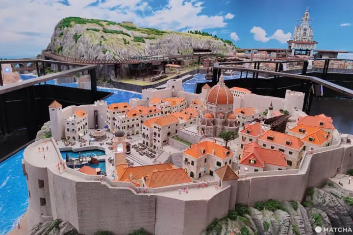 ผจญภัยในเมืองจำลองและโลกแห่งการ์ตูนที่ SMALL WORLDS TOKYO