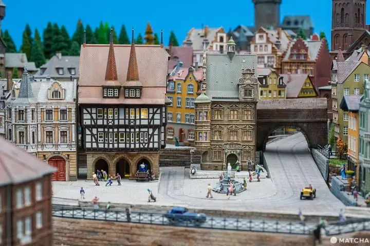 ผจญภัยในเมืองจำลองและโลกแห่งการ์ตูนที่ SMALL WORLDS TOKYO