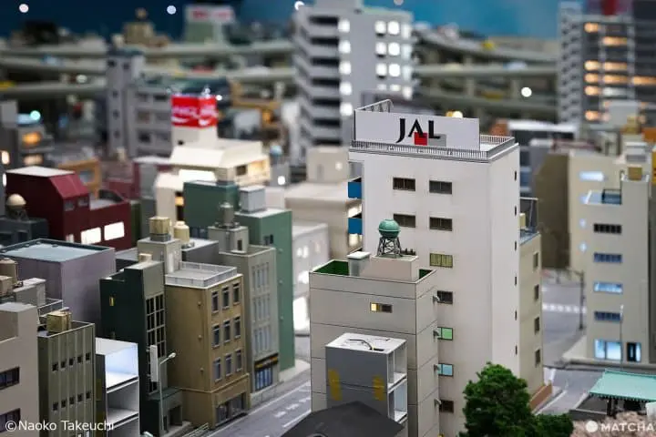 ผจญภัยในเมืองจำลองและโลกแห่งการ์ตูนที่ SMALL WORLDS TOKYO