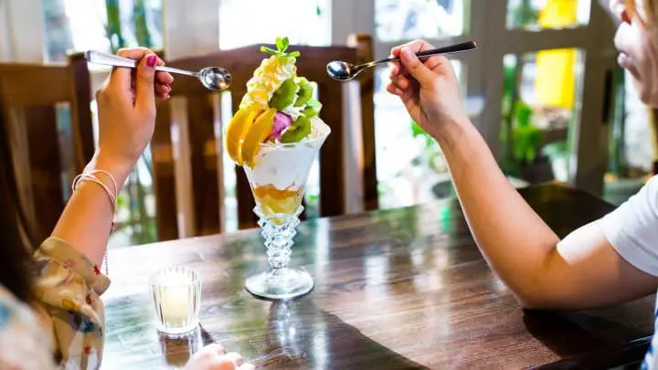 【新宿】セクシャリティにとらわれない、居心地のよいLGBTQフレンドリーカフェ3選