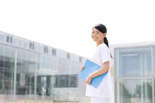 知っておきたい日本の健康保険(種類、加入方法、保険料などまとめ)