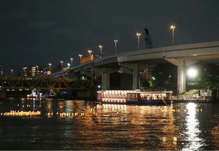 Toro Nagashi (Lanterns On The River) - Japanese Encyclopedia