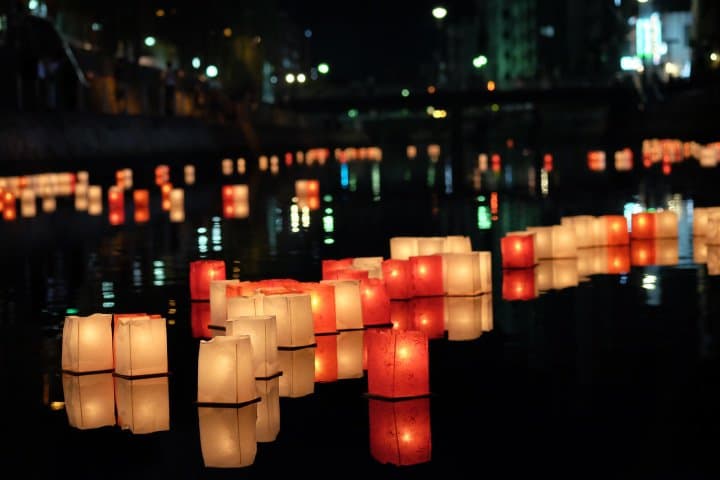 灯篭流し