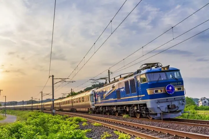 นอนรถไฟแต่ไม่ฉึกฉักที่ Train Hostel HOKUTOSEI โฮสเทลสไตล์รถไฟตู้นอนในโตเกียว (Bakurocho, Tokyo)