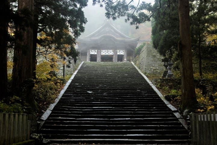 Guide To Budget Bus Trips: Hiroshima, Shimane, And Tottori