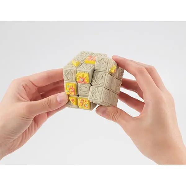 這碗泡麵真好玩！？日本長銷泡麵推出2款有趣玩具！