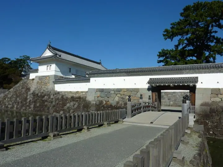 Traditional Crafts, History, and Hot Springs! A Trip to Odawara and Hakone