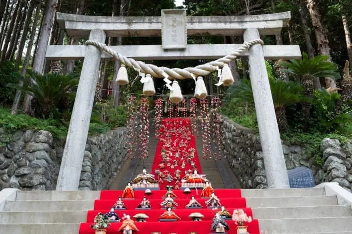 Every Girl's Dream! See Hanging Hina Doll Decorations in Higashiizu
